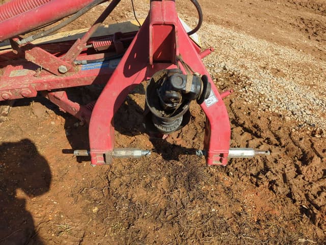 Image of New Holland H6750 equipment image 2