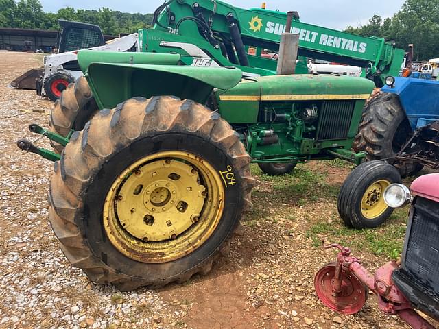 Image of John Deere 2630 equipment image 1