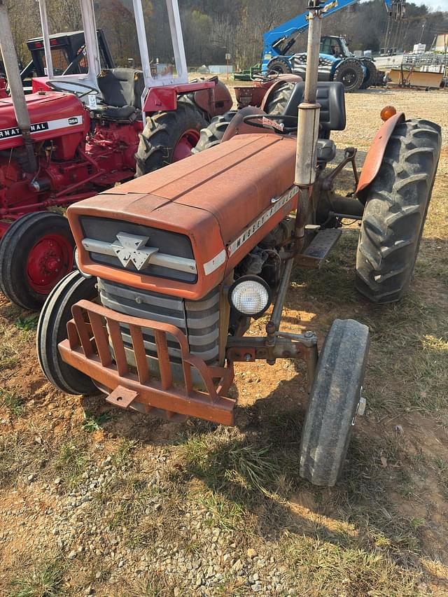 Image of Massey Ferguson 135 equipment image 4