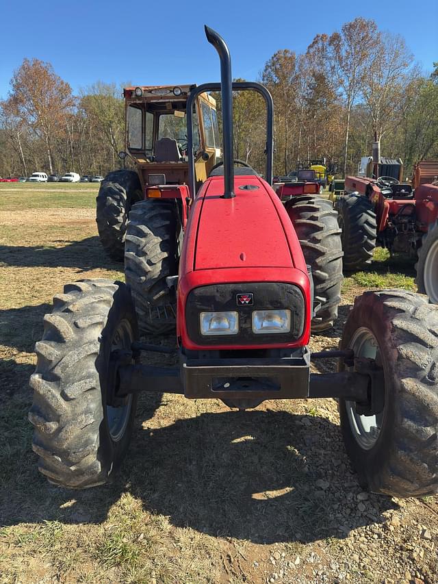 Image of Massey Ferguson 4225 equipment image 2