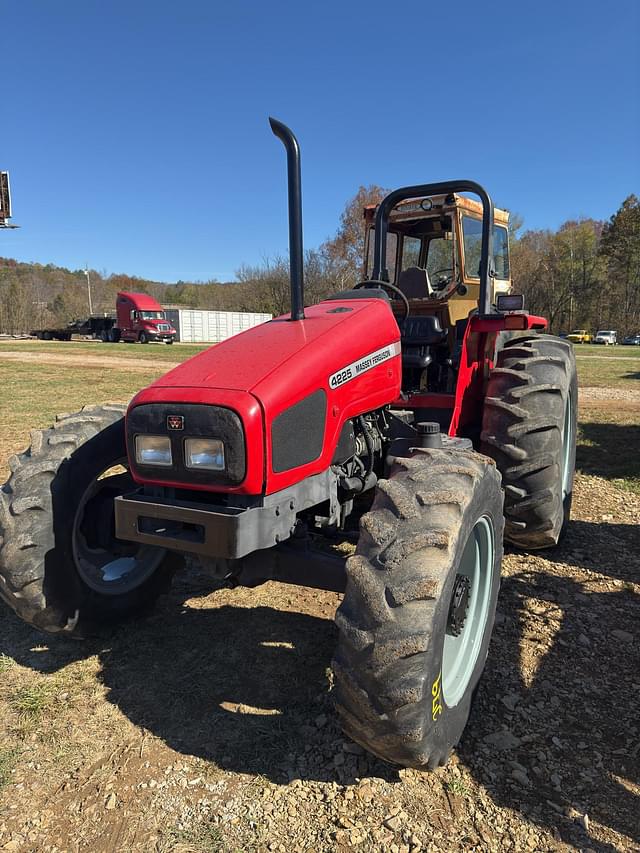 Image of Massey Ferguson 4225 equipment image 1