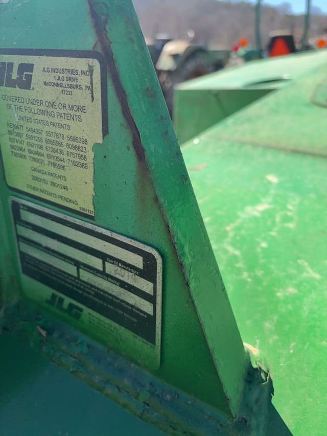 Image of Skytrak 6036 equipment image 1