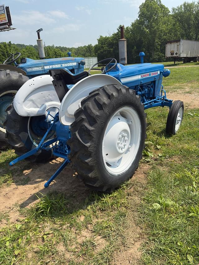 Image of Ford 3000 equipment image 3