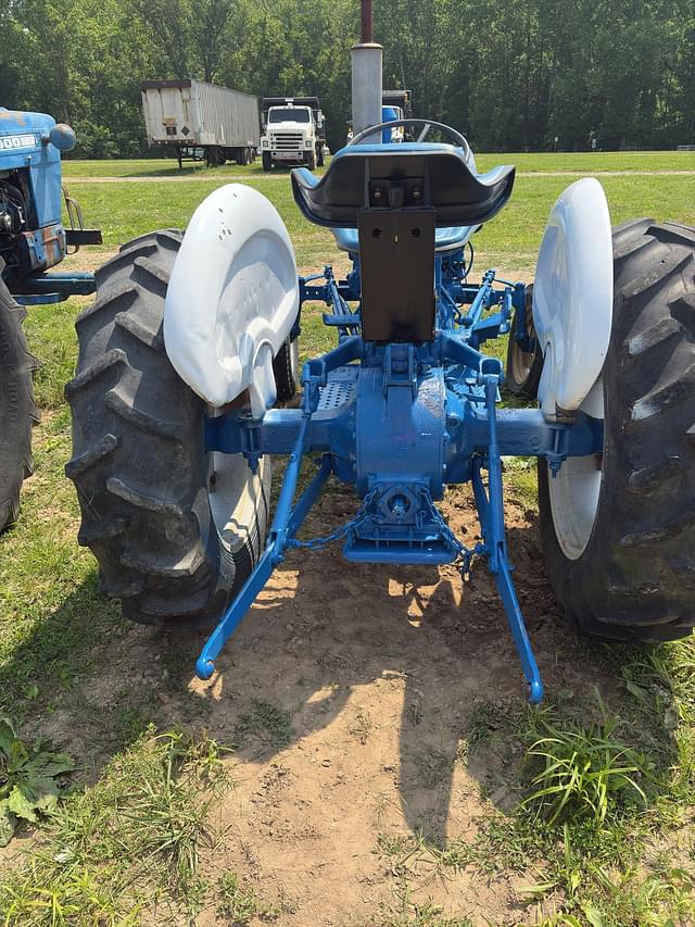 Image of Ford 3000 equipment image 2