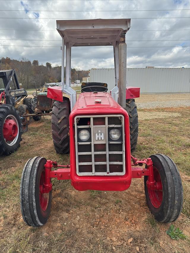 Image of International Harvester 354 equipment image 2