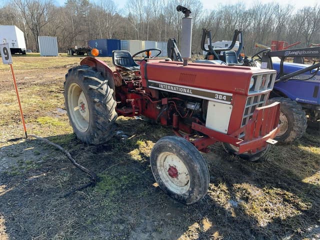 Image of International Harvester 384 equipment image 2