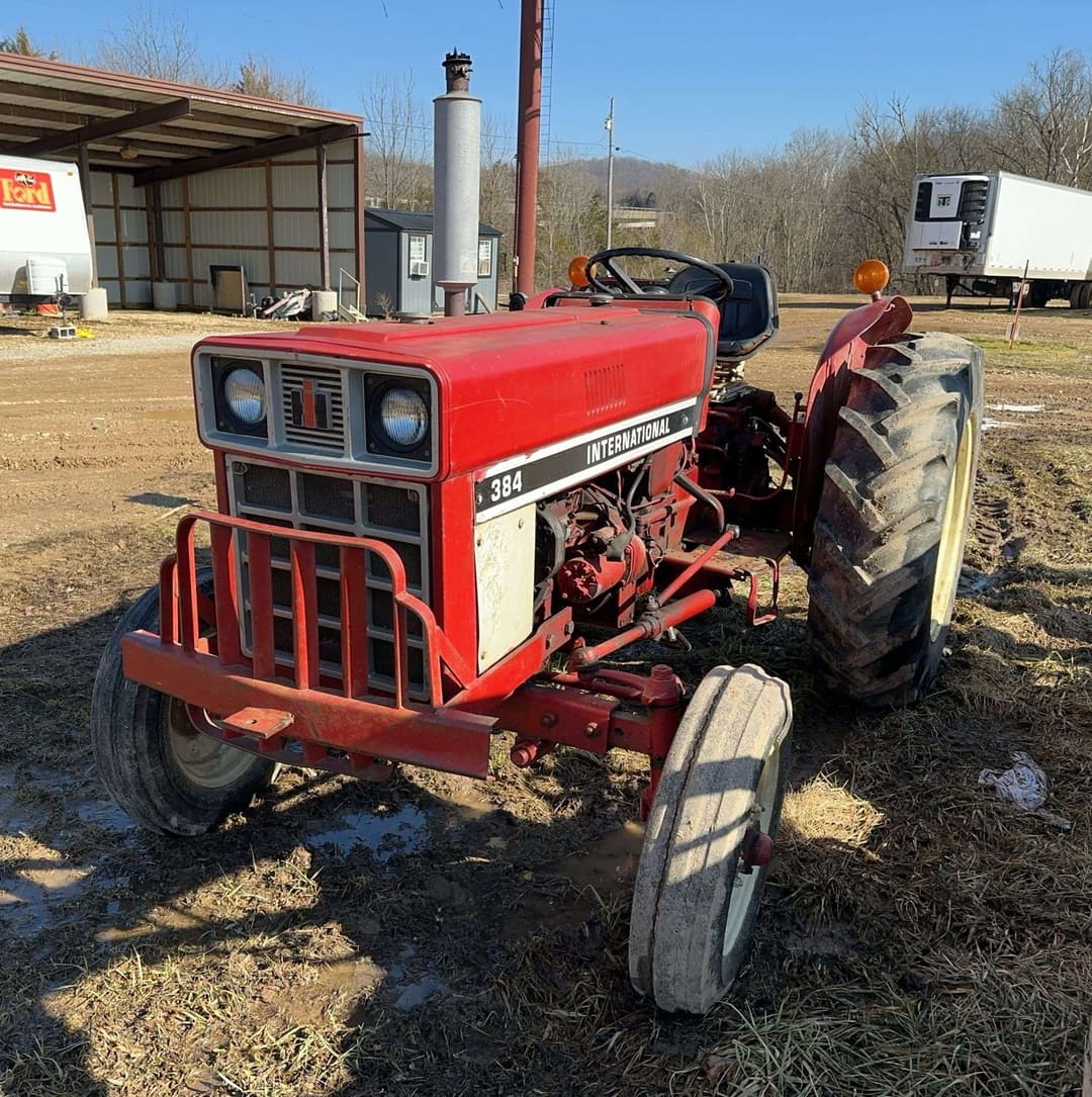 Image of International Harvester 384 Primary image