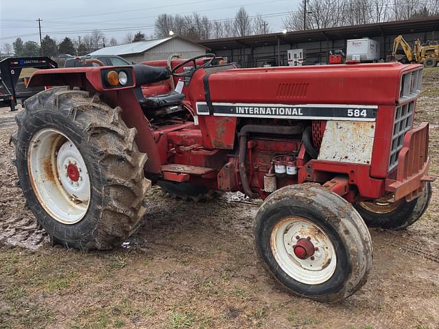 Image of International Harvester 584 equipment image 3