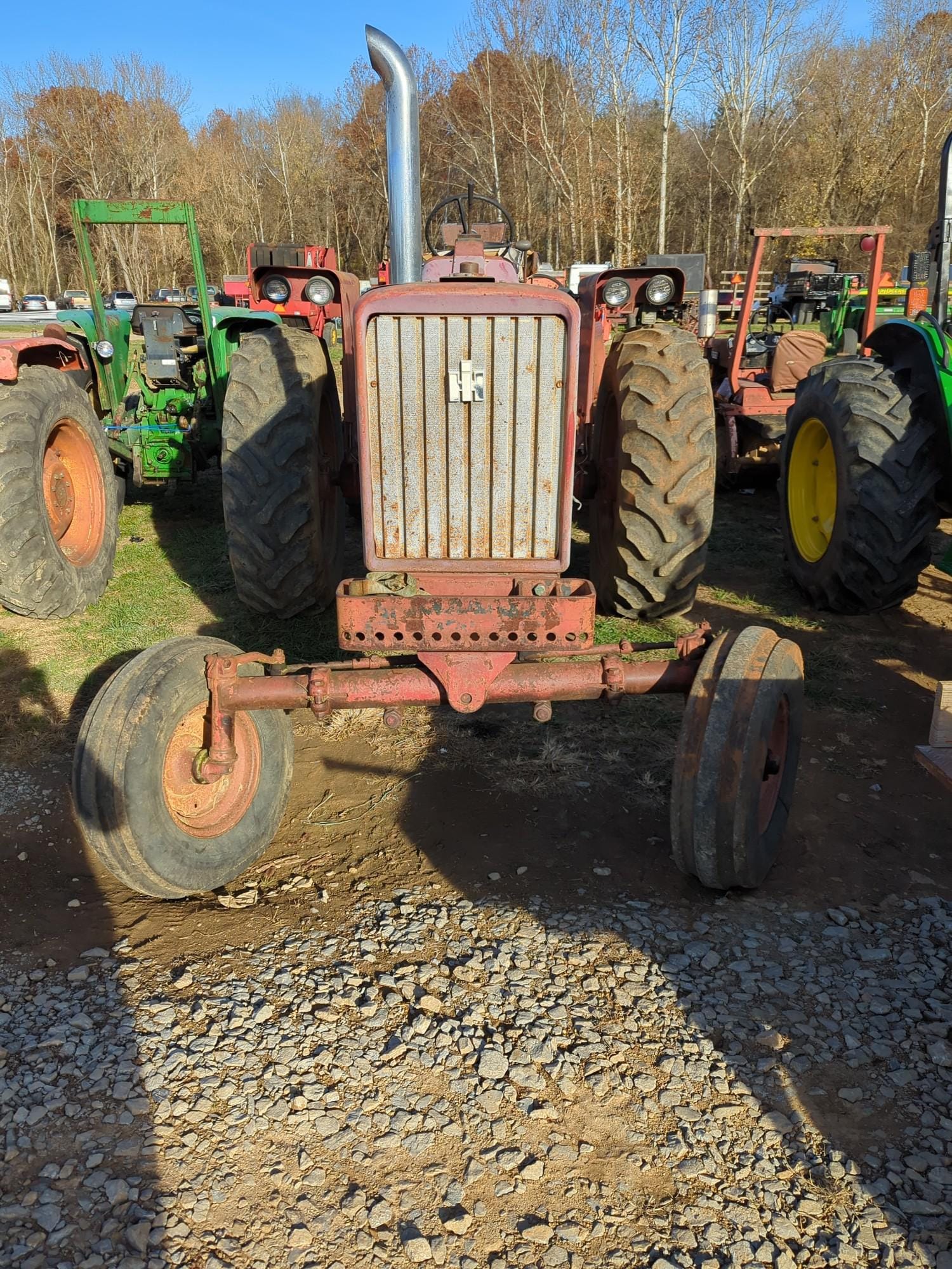 Main image International Harvester 706