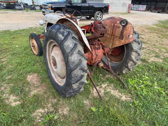 Image of Ford 8N equipment image 4
