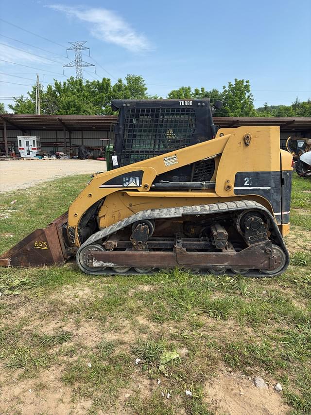 Image of Caterpillar 277 equipment image 1