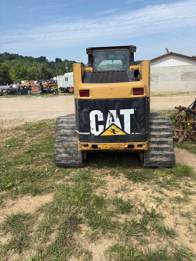 Image of Caterpillar 277 equipment image 2