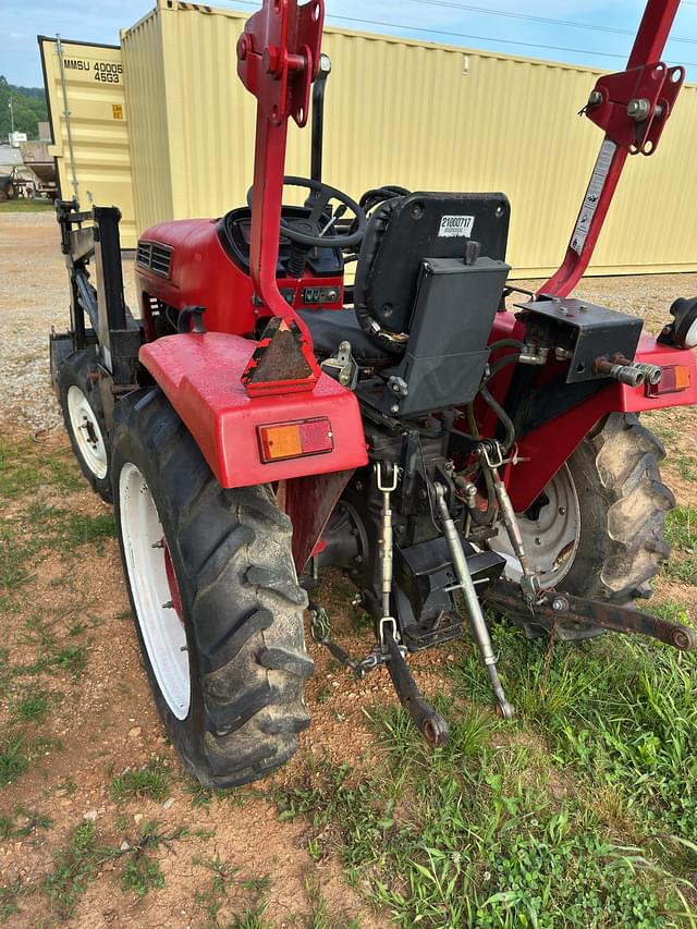 Image of Farm Pro 2425 equipment image 3