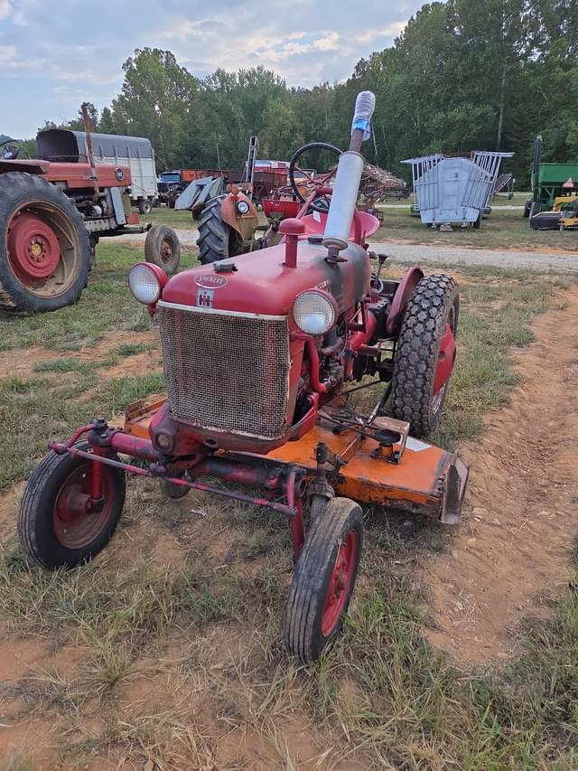 Image of Farmall Cub equipment image 2