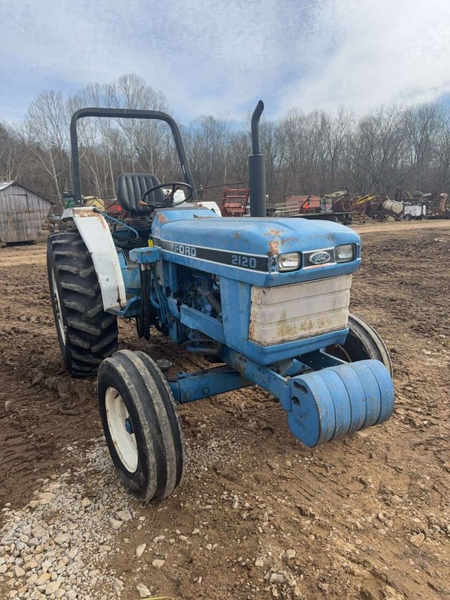 Image of Ford 2120 equipment image 4
