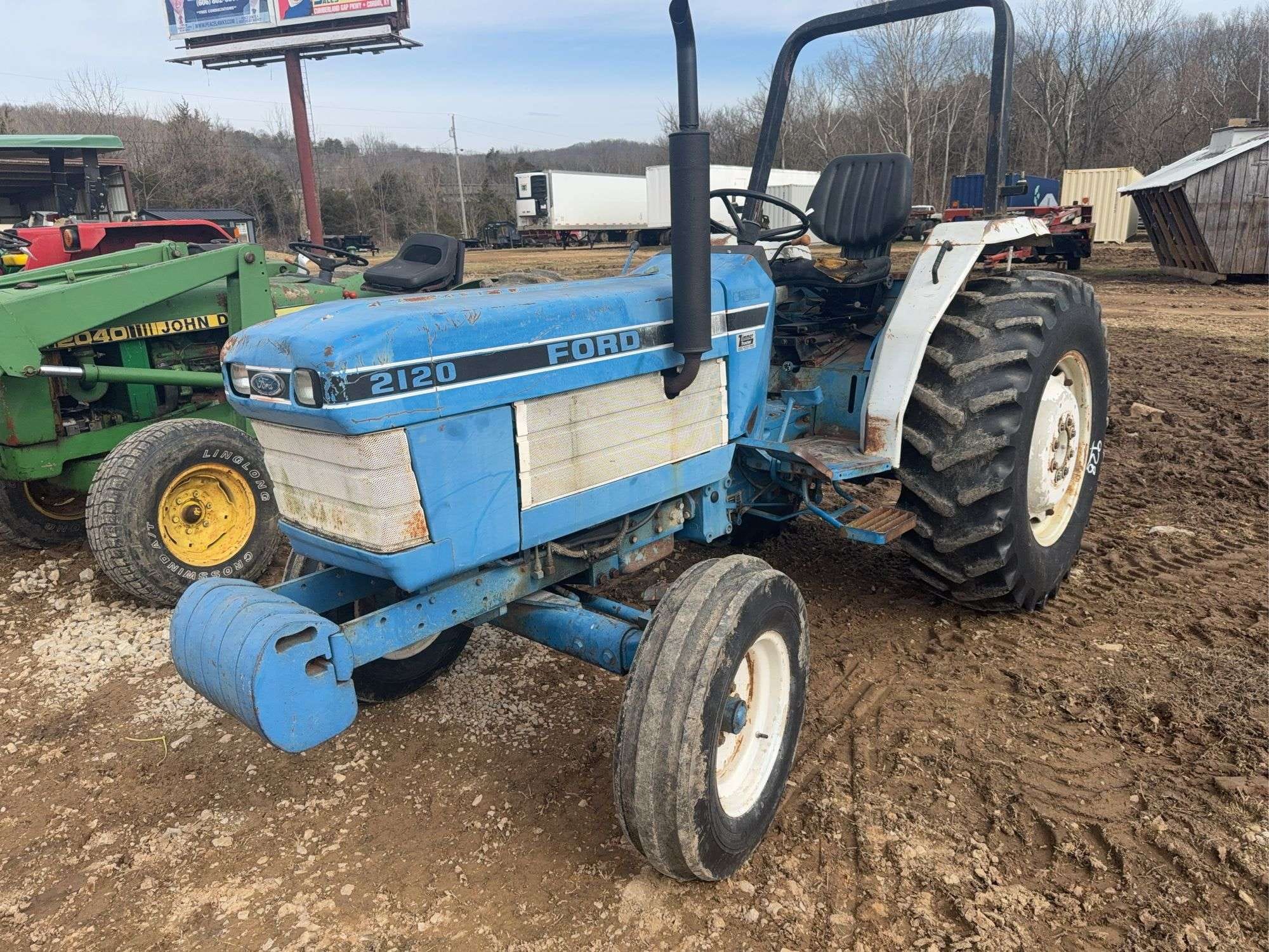 Ford 2120 Equipment Image0