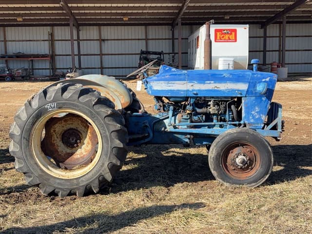 Image of Ford 3000 equipment image 1