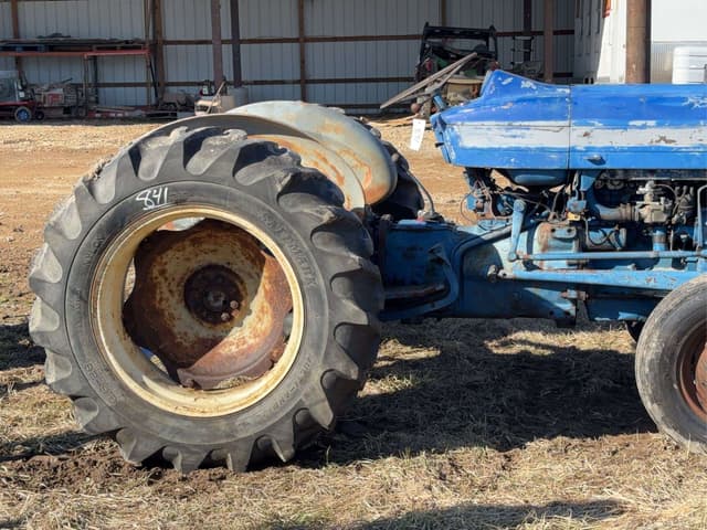 Image of Ford 3000 equipment image 3