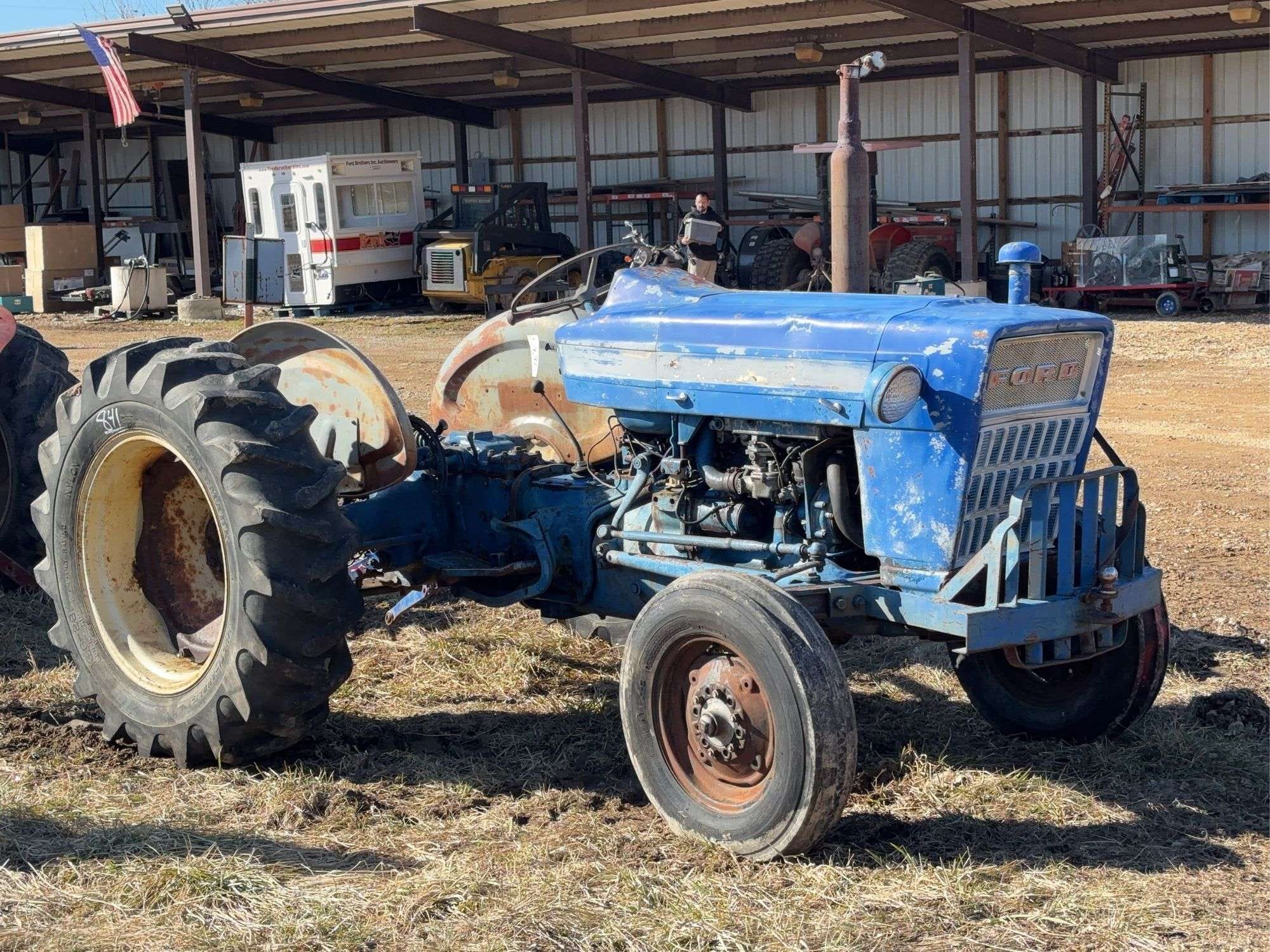 Ford 3000 Equipment Image0