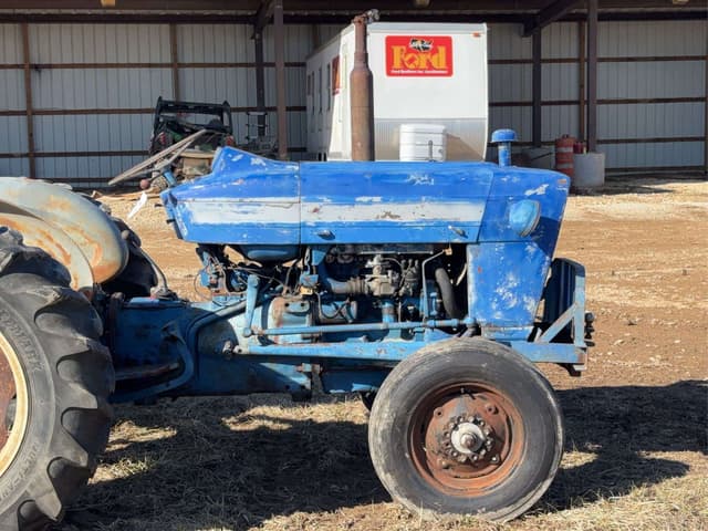 Image of Ford 3000 equipment image 2