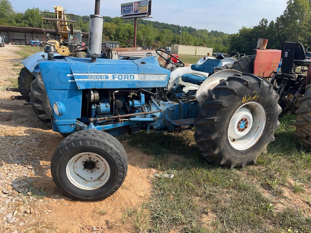 Image of Ford 3600 Primary image