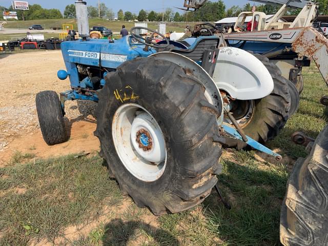 Image of Ford 3600 equipment image 3
