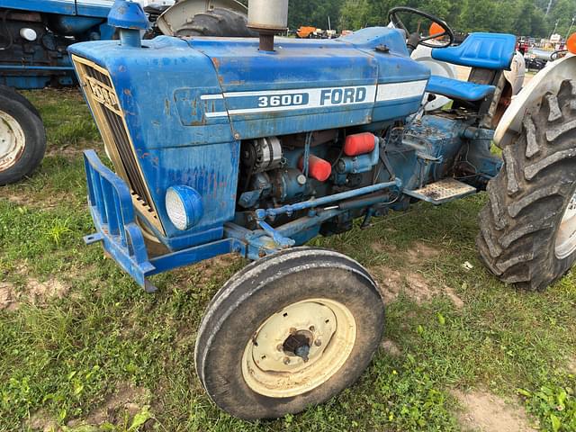 Image of Ford 3600 equipment image 1