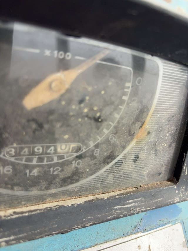 Image of Ford 4000 equipment image 4