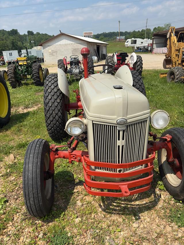 Image of Ford 9N equipment image 1