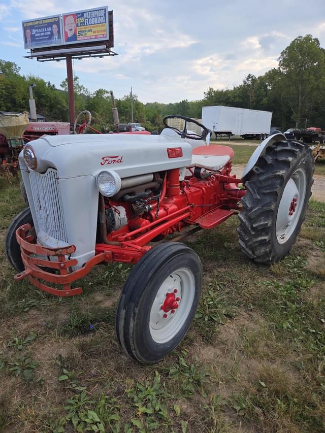 Image of Ford Golden Jubilee equipment image 1