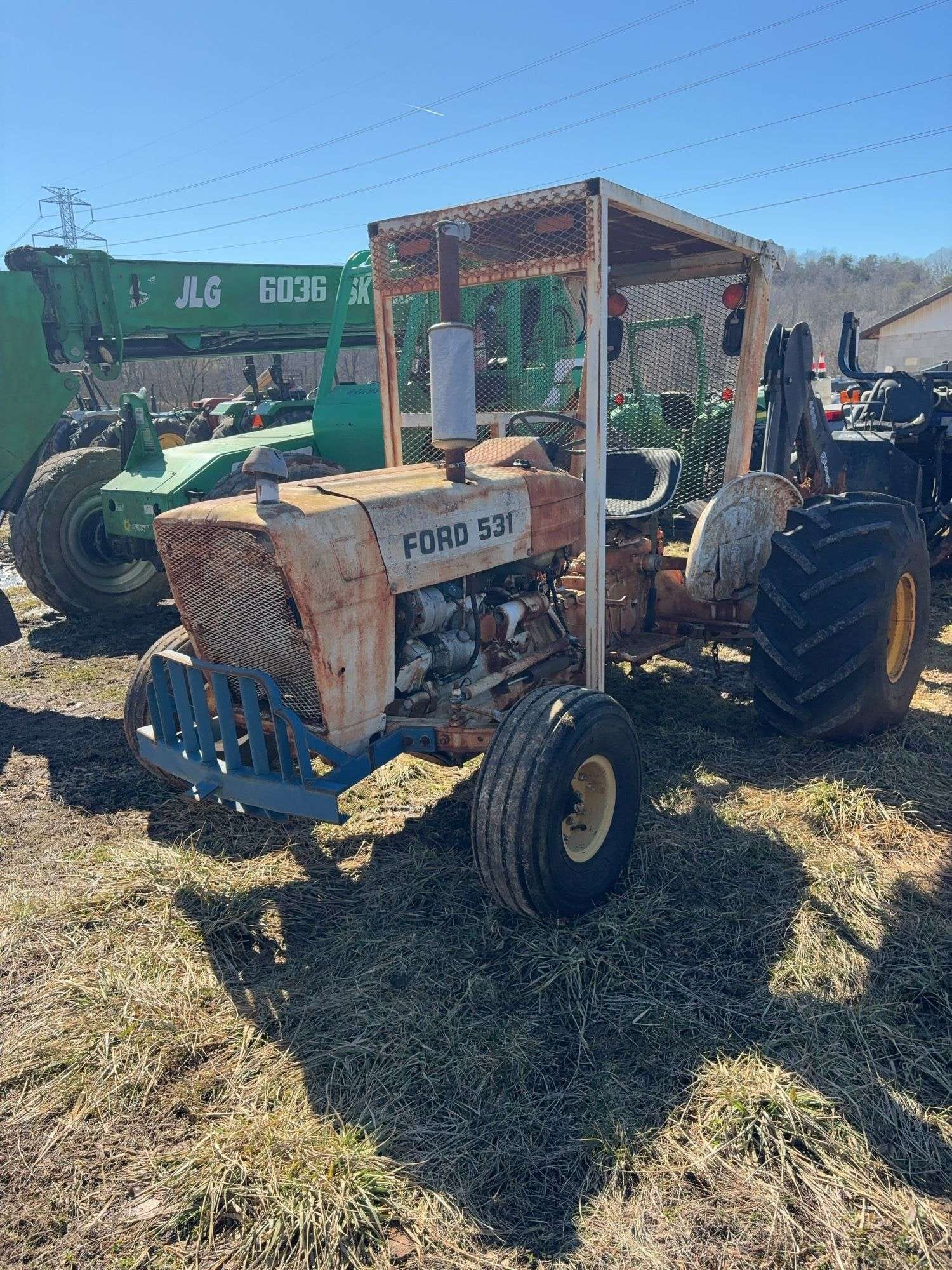 Ford 531 Equipment Image0