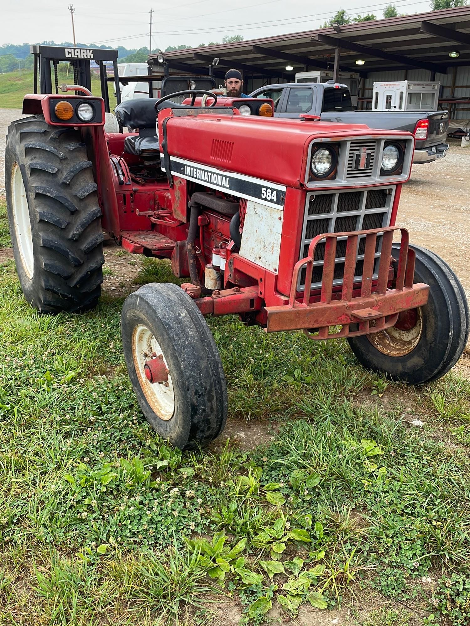 Main image International Harvester 584