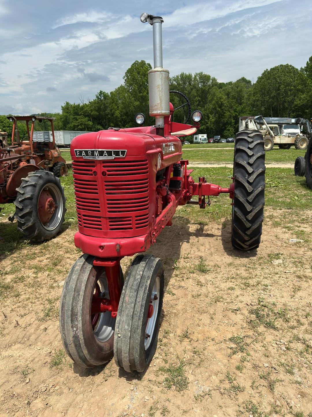 Image of Farmall Super H Primary image