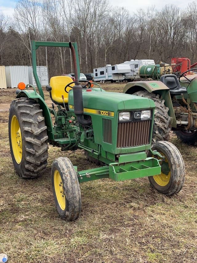 Image of John Deere 1050 equipment image 4