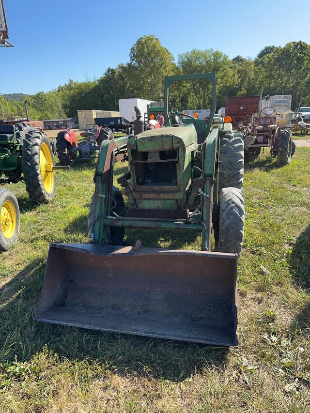 Image of John Deere 1050 equipment image 2