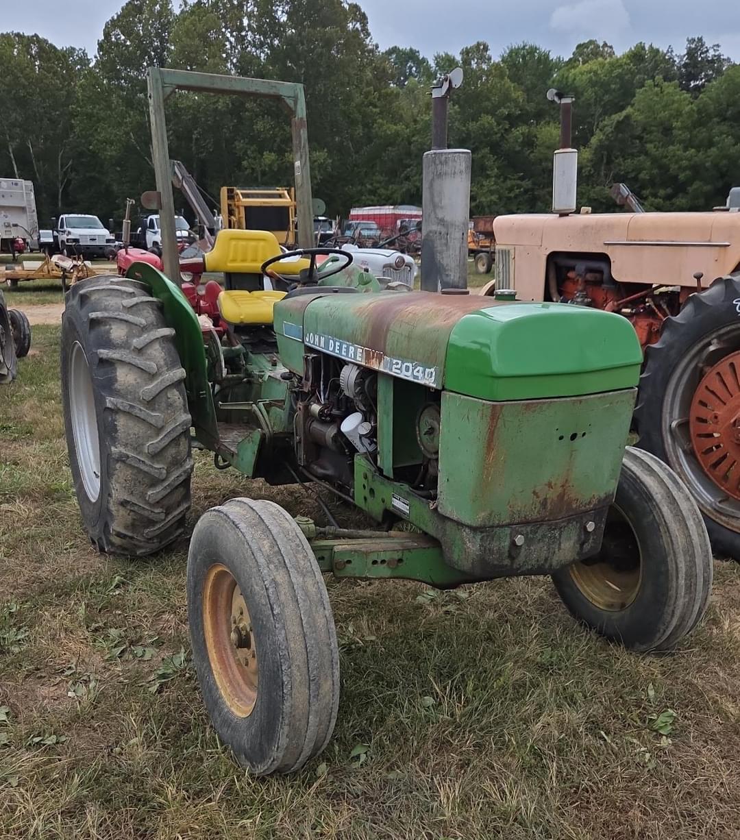 Image of John Deere 2040 Primary image