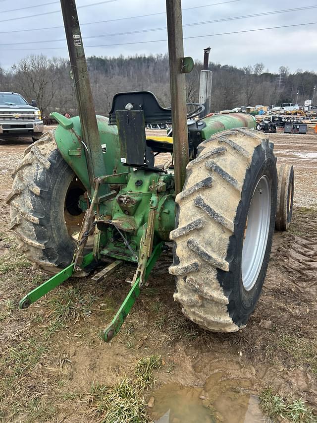 Image of John Deere 2040 equipment image 4