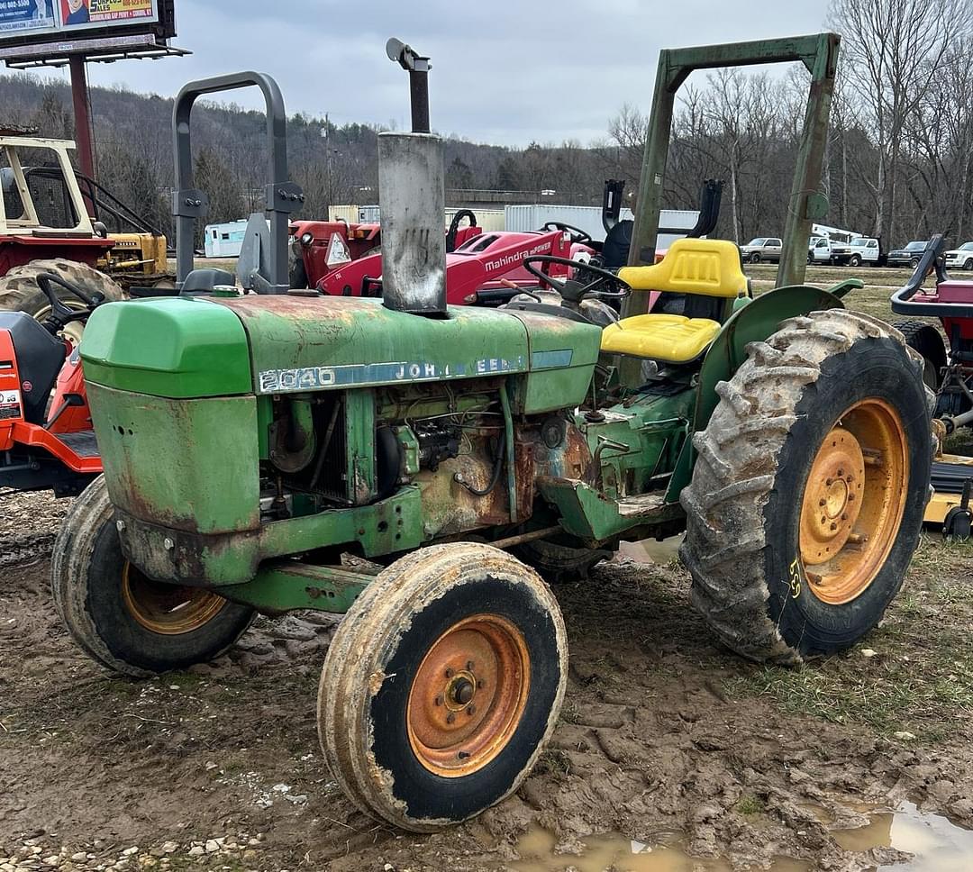 Image of John Deere 2040 Primary image