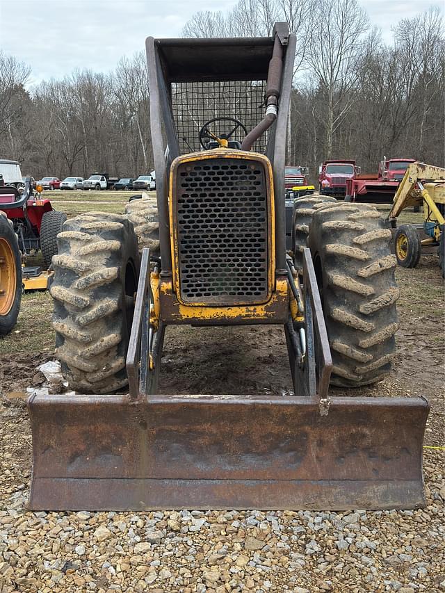 Image of John Deere 440B equipment image 1