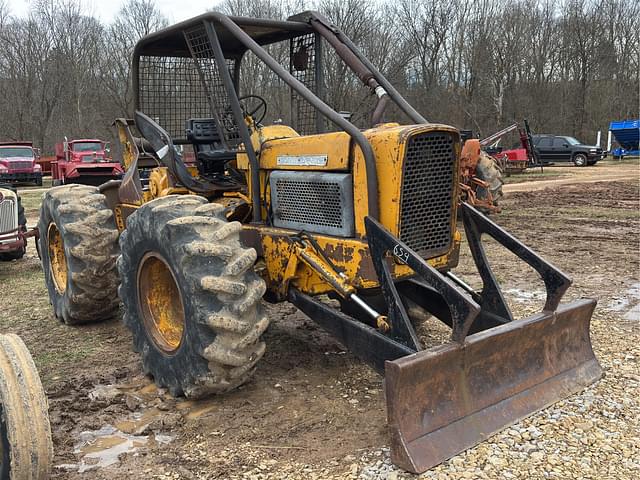 Image of John Deere 440B equipment image 2