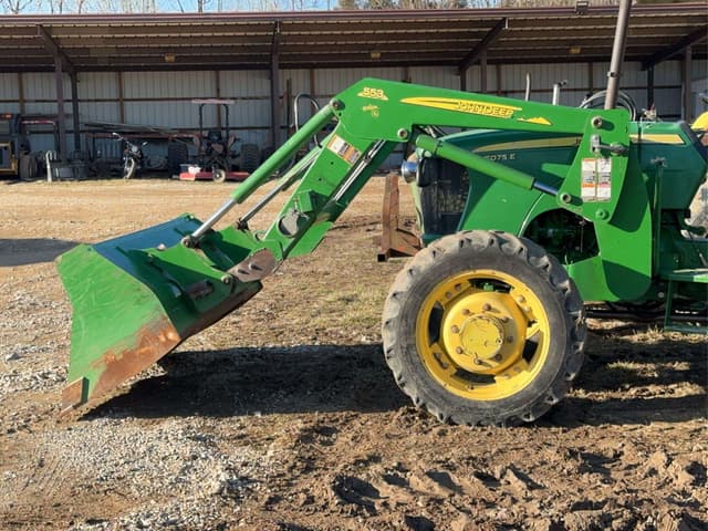 Image of John Deere 5075E equipment image 4