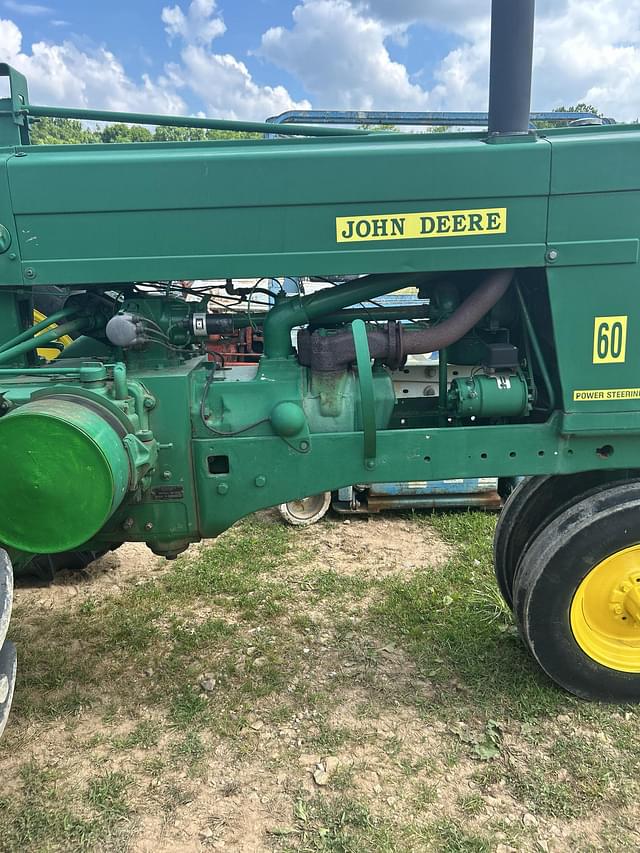 Image of John Deere 60 equipment image 4