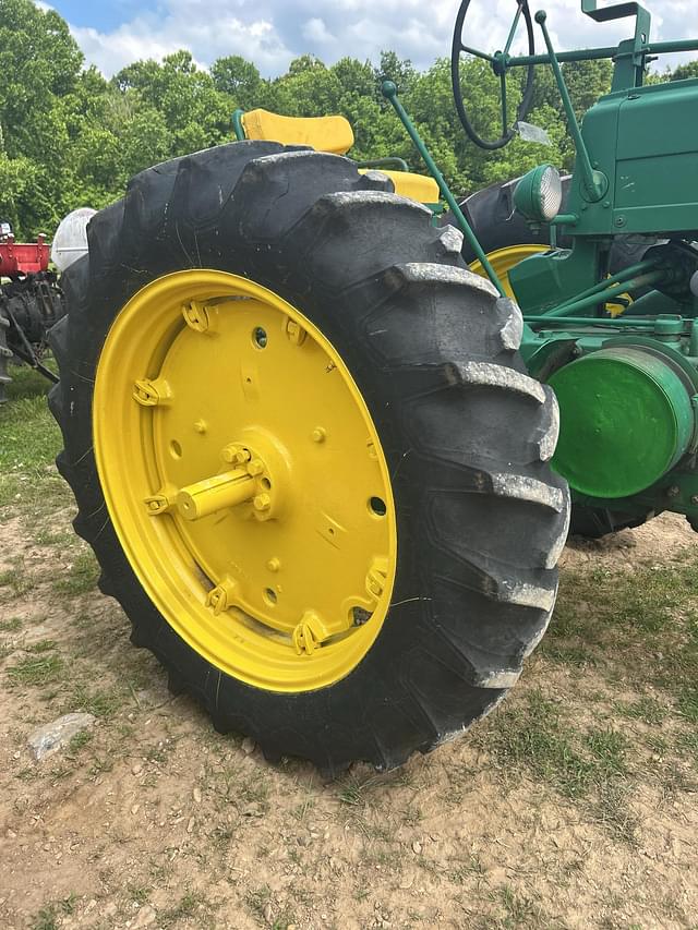 Image of John Deere 60 equipment image 2