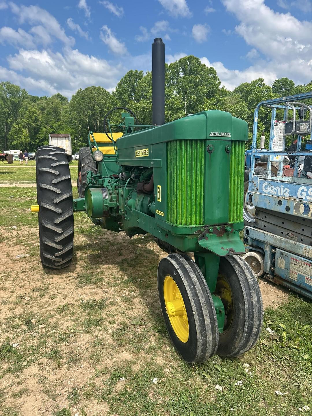 Image of John Deere 60 Primary image