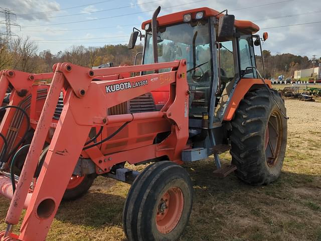 Image of Kubota M110 equipment image 2