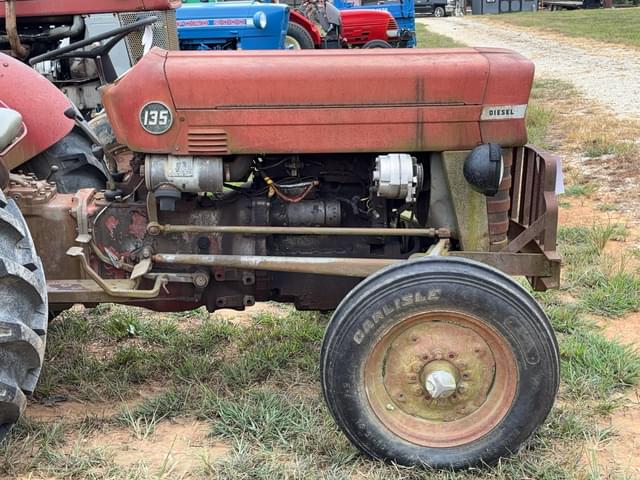 Image of Massey Ferguson 135 equipment image 3