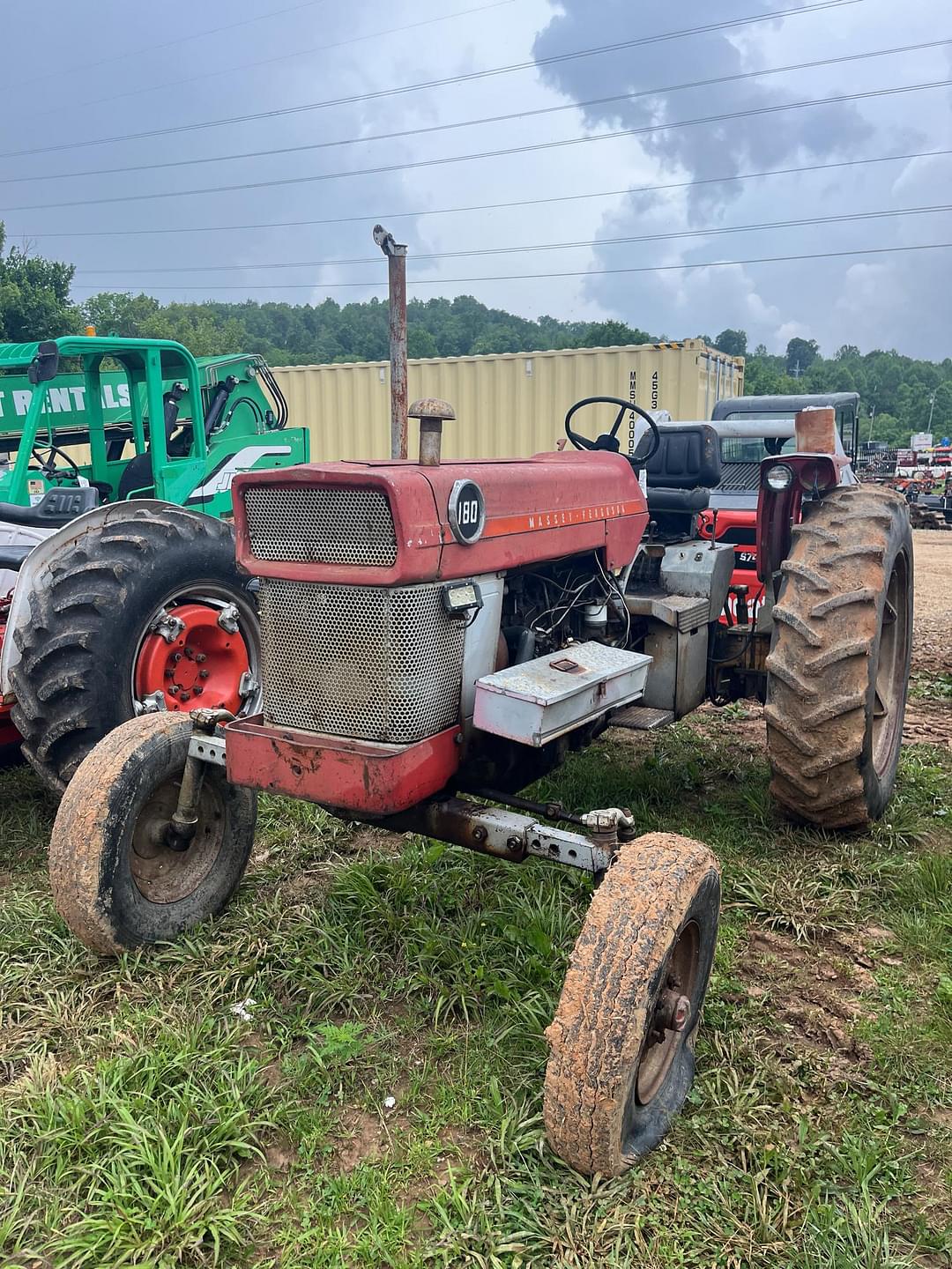 Image of Massey Ferguson 180 Primary image