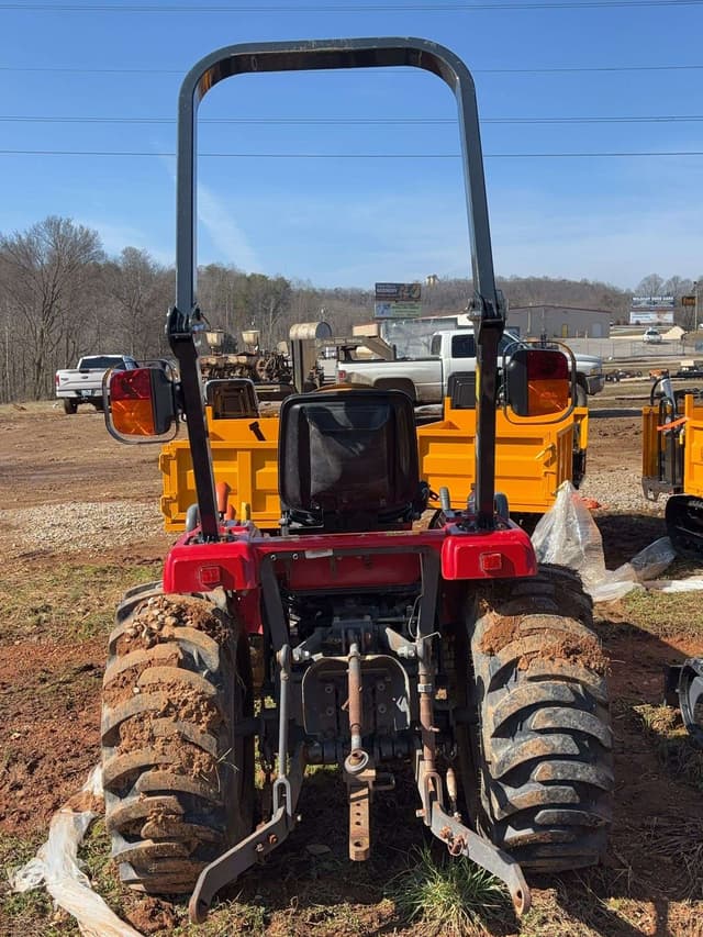 Image of Massey Ferguson 1526 equipment image 4