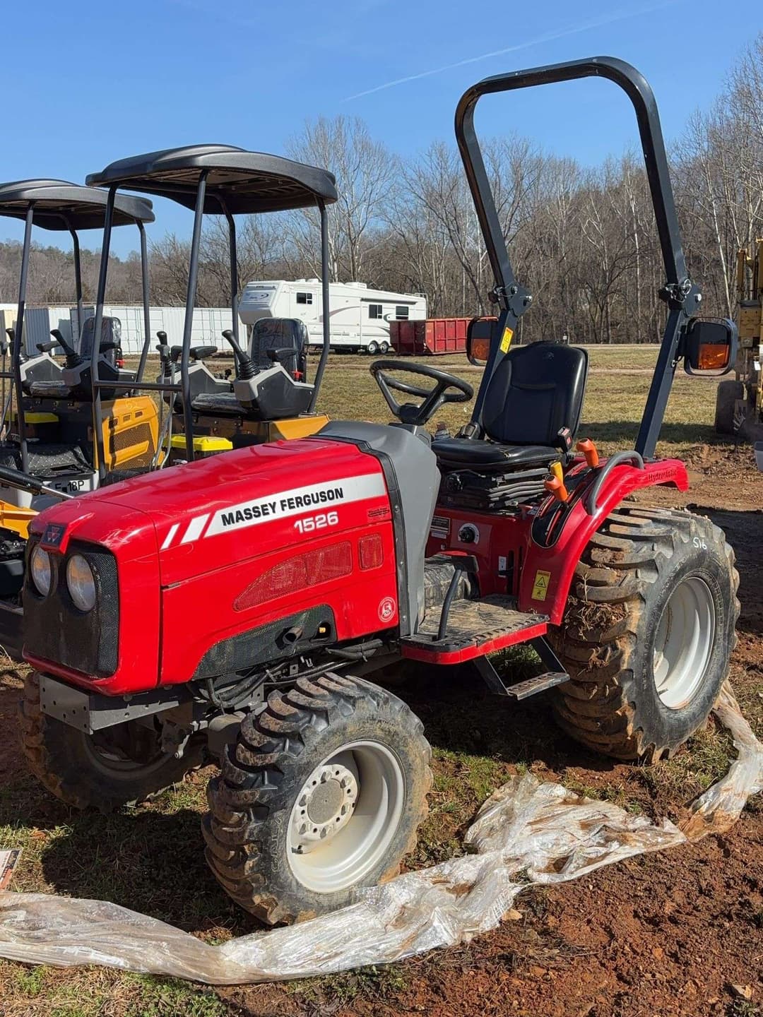 Image of Massey Ferguson 1526 Primary image