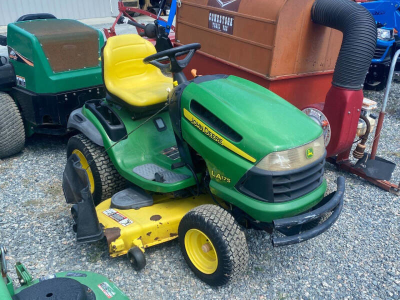 John Deere LA175 Equipment Image0